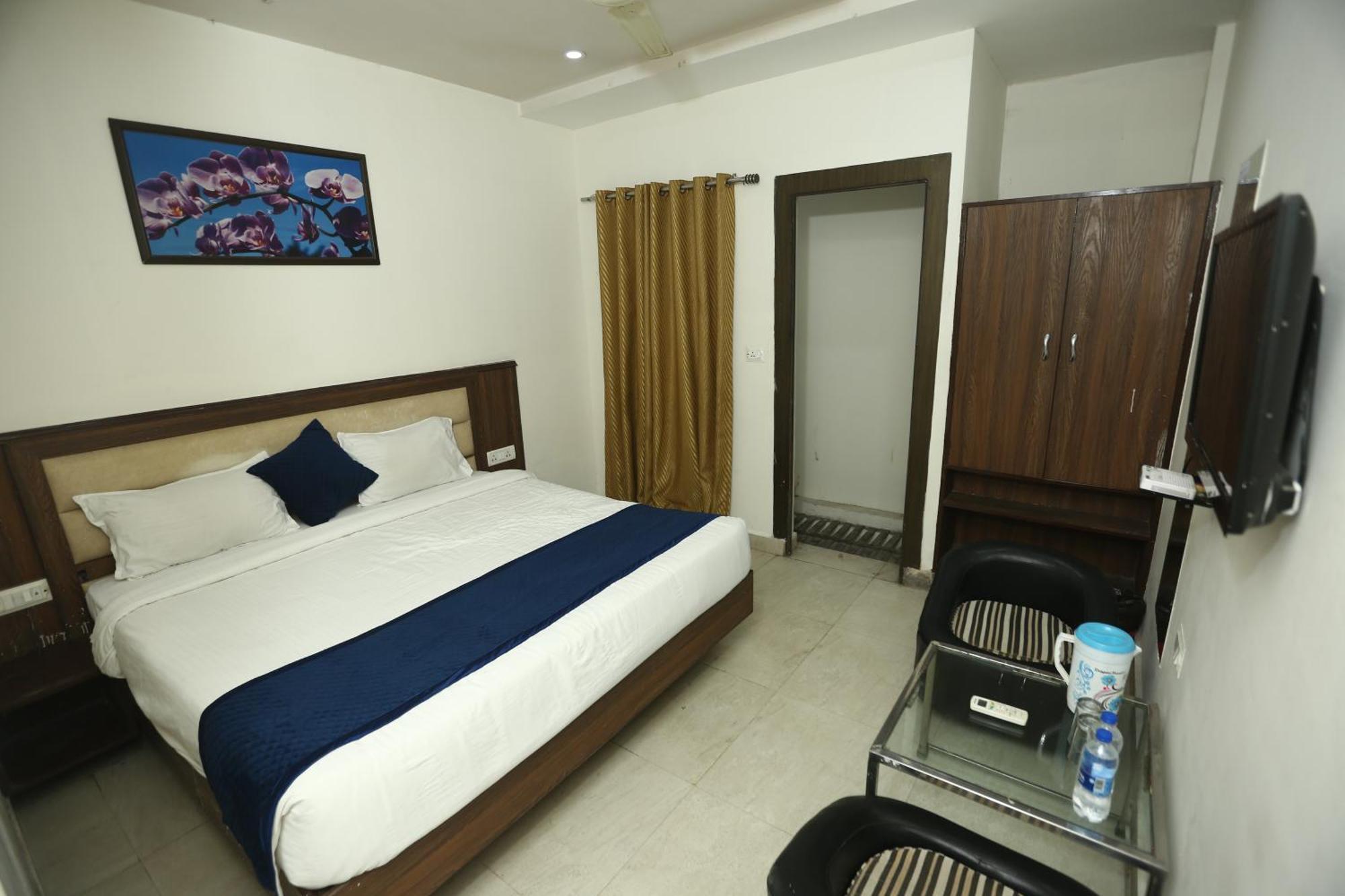 24 Hotel & Resort Agra  Exterior foto