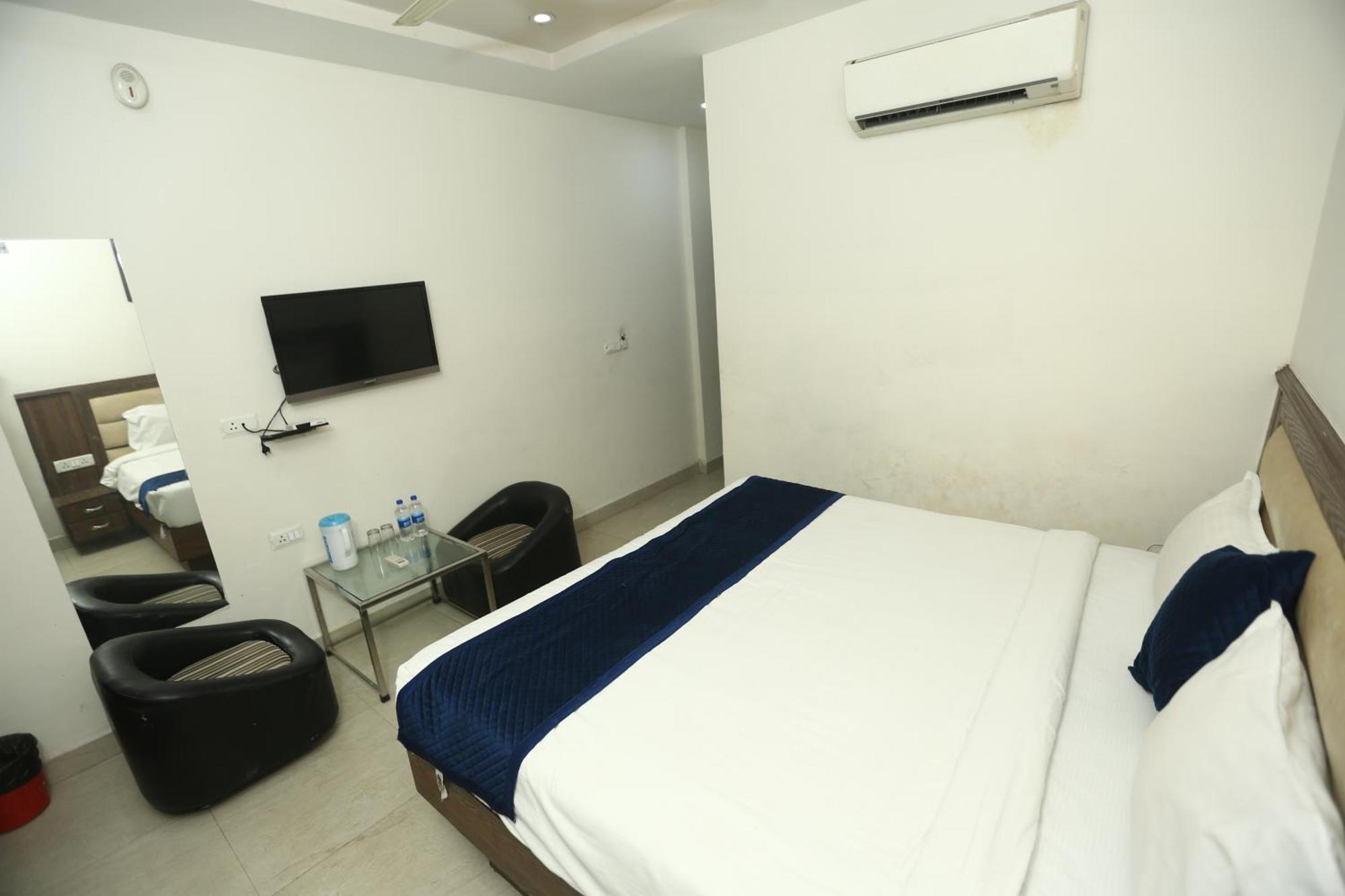 24 Hotel & Resort Agra  Exterior foto